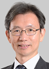 Photo of Dr. Hou